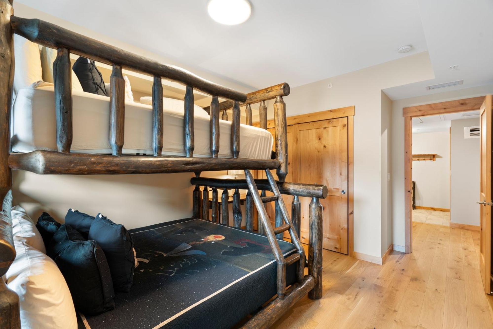 Apartment Spring Creek By Canadian Rockies Vacation *